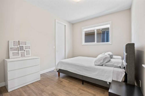 144 Legacy Mount Se, Calgary, AB - Indoor Photo Showing Bedroom