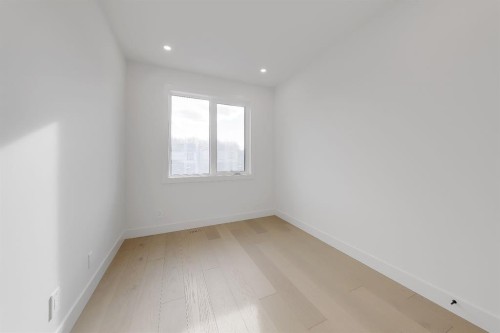 417 22 Avenue Nw, Calgary, AB - Indoor Photo Showing Other Room