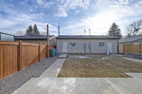 417 22 Avenue Nw, Calgary, AB - Outdoor