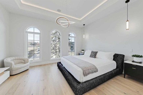 1902 13 Street Sw, Calgary, AB - Indoor Photo Showing Bedroom