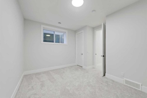 1902 13 Street Sw, Calgary, AB - Indoor Photo Showing Other Room