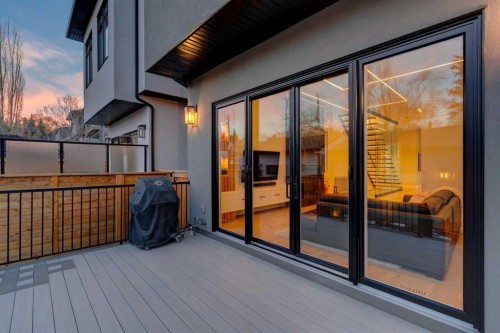 1902 13 Street Sw, Calgary, AB - Outdoor With Exterior