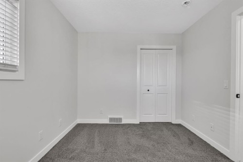 235 Kinniburgh Road, Chestermere, AB - Indoor Photo Showing Other Room