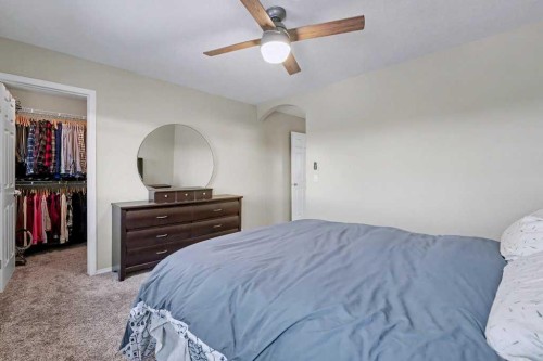 19 Copperfield Crescent Se, Calgary, AB - Indoor Photo Showing Bedroom