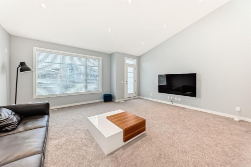 58 Sage Bluff View Nw, Calgary, AB - Indoor Photo Showing Living Room