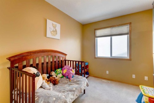 15 Strathford Close, Strathmore, AB - Indoor Photo Showing Bedroom