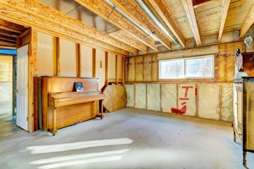 15 Strathford Close, Strathmore, AB - Indoor Photo Showing Basement