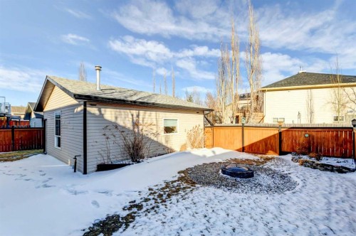 15 Strathford Close, Strathmore, AB - Outdoor