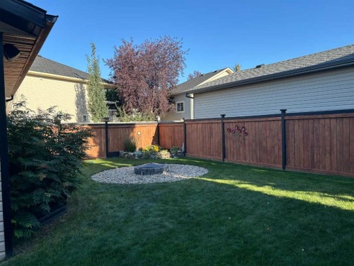 15 Strathford Close, Strathmore, AB - Outdoor