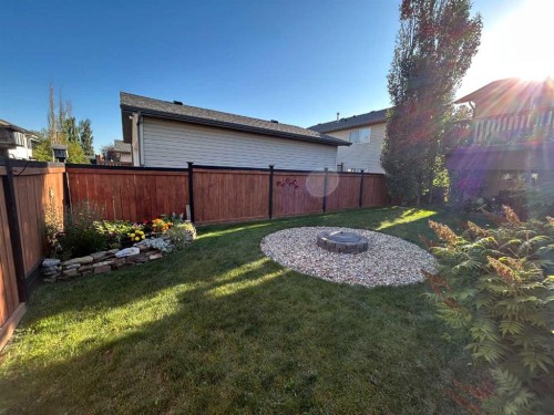 15 Strathford Close, Strathmore, AB - Outdoor