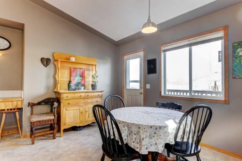 15 Strathford Close, Strathmore, AB - Indoor Photo Showing Dining Room