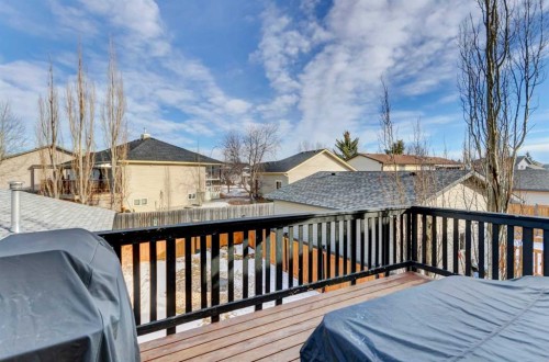 15 Strathford Close, Strathmore, AB - Outdoor With Deck Patio Veranda With Exterior