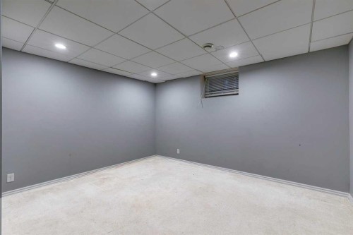 100 Allandale Close Se, Calgary, AB - Indoor