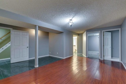 100 Allandale Close Se, Calgary, AB - Indoor Photo Showing Other Room