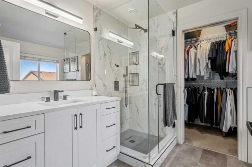 311 Chaparral Ravine View Se, Calgary, AB - Indoor Photo Showing Bathroom