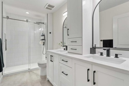 311 Chaparral Ravine View Se, Calgary, AB - Indoor Photo Showing Bathroom