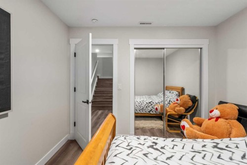 311 Chaparral Ravine View Se, Calgary, AB - Indoor Photo Showing Bedroom