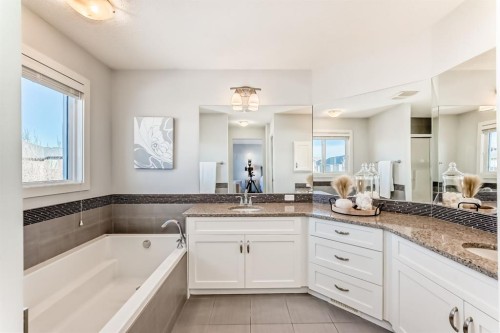 28 Ranchers Manor, Okotoks, AB - Indoor Photo Showing Bathroom