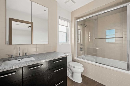 101 Aspen Meadows Hill Sw, Calgary, AB - Indoor Photo Showing Bathroom