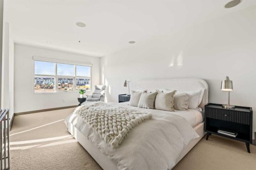 101 Aspen Meadows Hill Sw, Calgary, AB - Indoor Photo Showing Bedroom