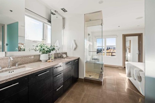 101 Aspen Meadows Hill Sw, Calgary, AB - Indoor Photo Showing Bathroom