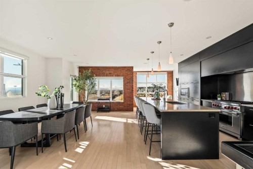 101 Aspen Meadows Hill Sw, Calgary, AB - Indoor Photo Showing Dining Room