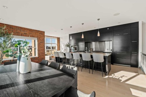 101 Aspen Meadows Hill Sw, Calgary, AB - Indoor Photo Showing Other Room