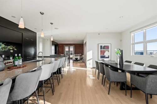 101 Aspen Meadows Hill Sw, Calgary, AB - Indoor Photo Showing Dining Room
