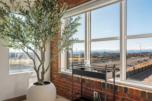 101 Aspen Meadows Hill Sw, Calgary, AB - Indoor Photo Showing Other Room