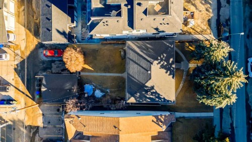 1816 28 Avenue Sw, Calgary, AB -  Photo Showing Other Room