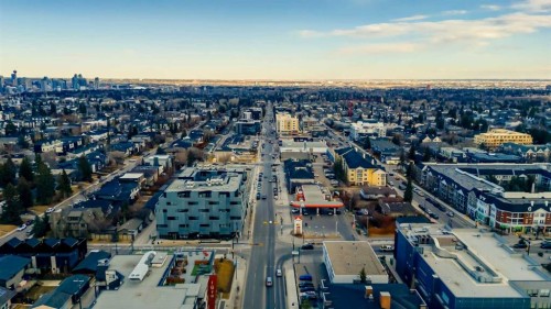 1816 28 Avenue Sw, Calgary, AB - Outdoor With View