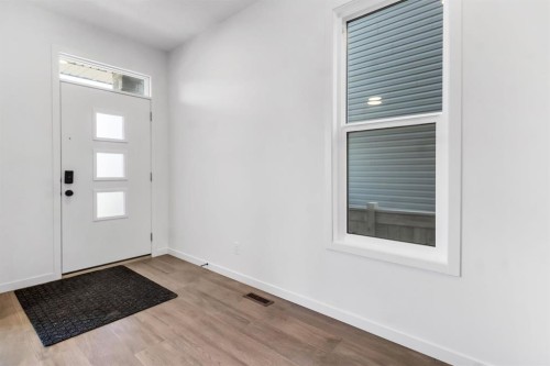 317 Midgrove Link Sw, Airdrie, AB - Indoor Photo Showing Other Room