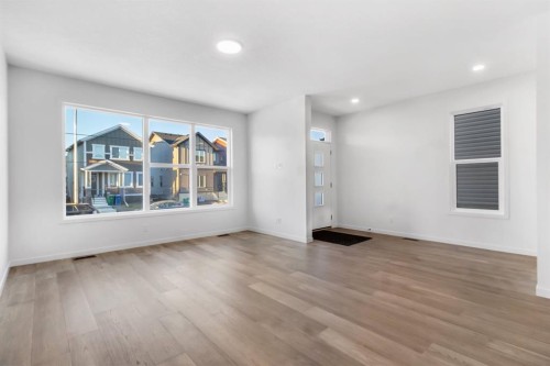 317 Midgrove Link Sw, Airdrie, AB - Indoor