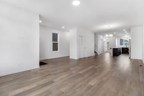 317 Midgrove Link Sw, Airdrie, AB - Indoor Photo Showing Living Room