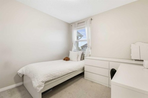 143 Masters Link Se, Calgary, AB - Indoor Photo Showing Bedroom