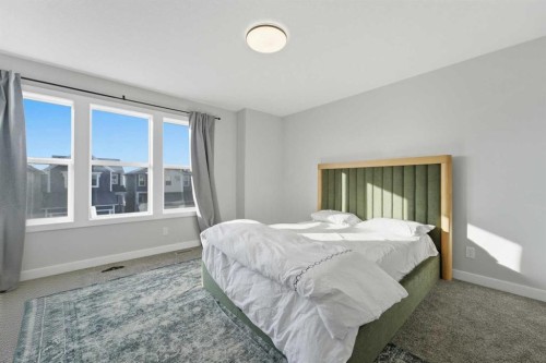 30 Belmont Crescent Sw, Calgary, AB - Indoor Photo Showing Bedroom