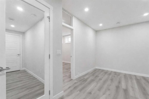 30 Belmont Crescent Sw, Calgary, AB - Indoor Photo Showing Other Room