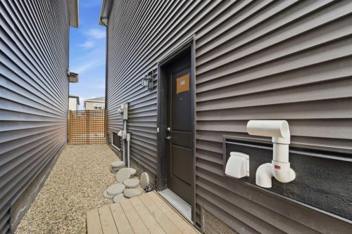 30 Belmont Crescent Sw, Calgary, AB - Outdoor With Exterior