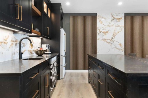 71 Muirfield Close, Lyalta, AB - Indoor Photo Showing Kitchen With Upgraded Kitchen