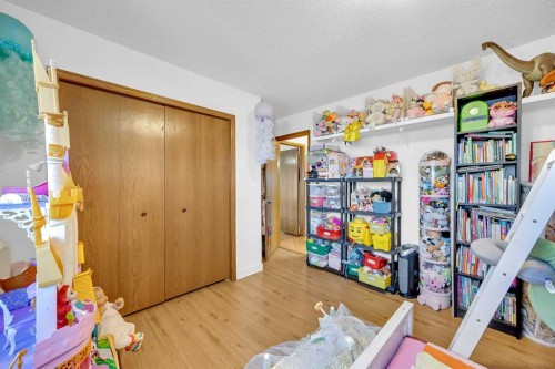 874 Riverbend Drive Se, Calgary, AB - Indoor