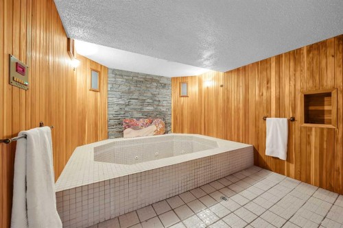 874 Riverbend Drive Se, Calgary, AB - Indoor