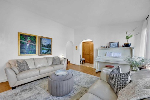 874 Riverbend Drive Se, Calgary, AB - Indoor Photo Showing Living Room