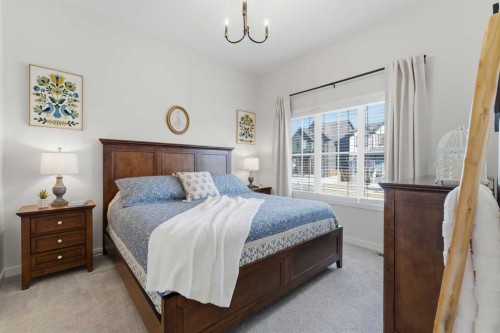 937 Reynolds Lane, Airdrie, AB - Indoor Photo Showing Bedroom