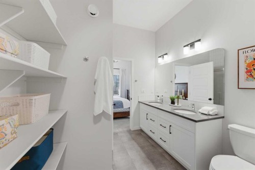 937 Reynolds Lane, Airdrie, AB - Indoor Photo Showing Bathroom