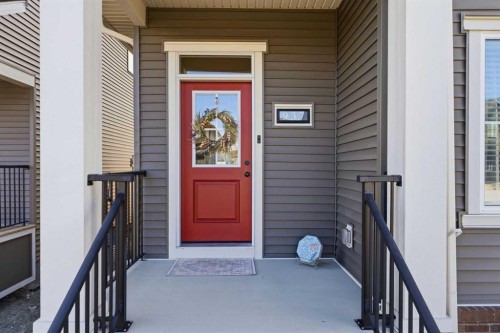 937 Reynolds Lane, Airdrie, AB - Outdoor With Exterior