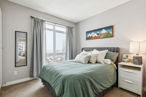 12-140 Rockyledge View Nw, Calgary, AB - Indoor Photo Showing Bedroom