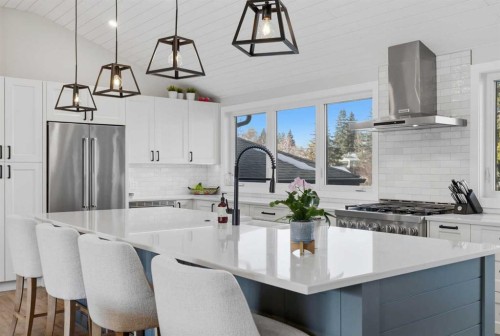 6725 Livingstone Drive Sw, Calgary, AB - Indoor Photo Showing Kitchen With Stainless Steel Kitchen With Upgraded Kitchen