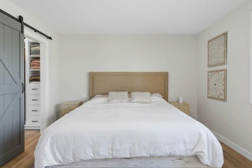 6725 Livingstone Drive Sw, Calgary, AB - Indoor Photo Showing Bedroom