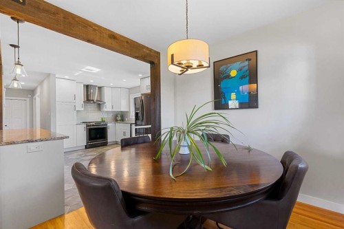 15 Fielding Drive Se, Calgary, AB - Indoor Photo Showing Dining Room
