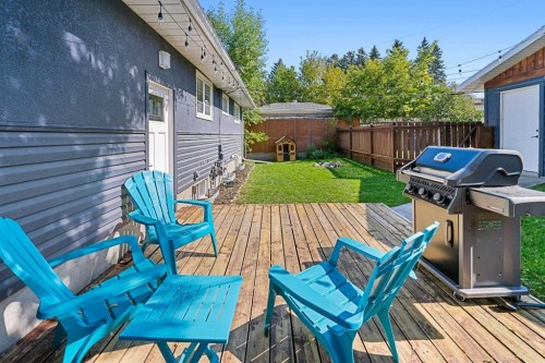 15 Fielding Drive Se, Calgary, AB - Outdoor With Deck Patio Veranda